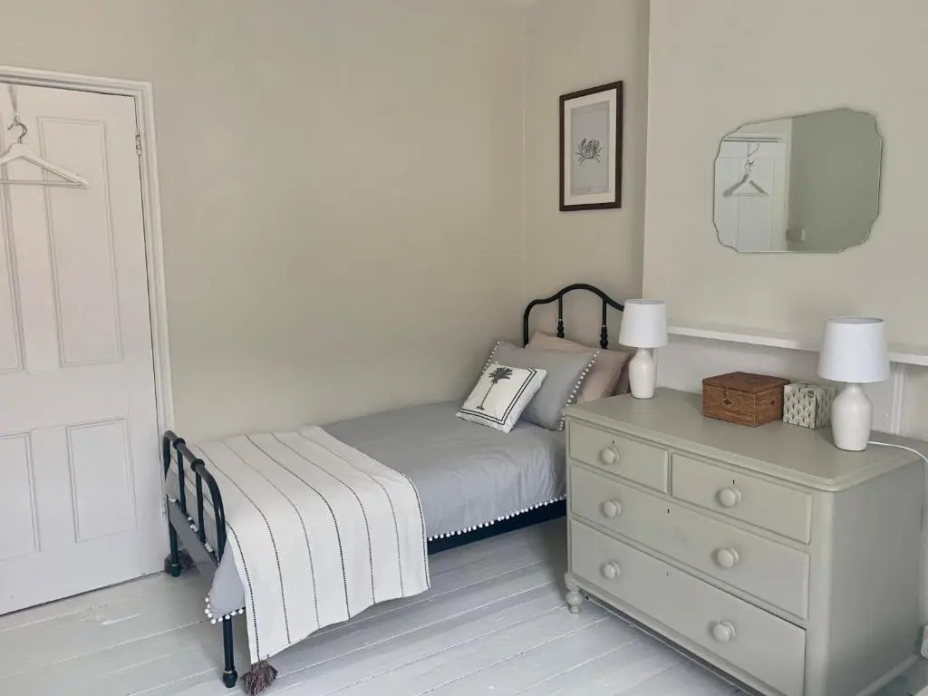 28 North, Stunning Costal home with Generous Ferry Reduction