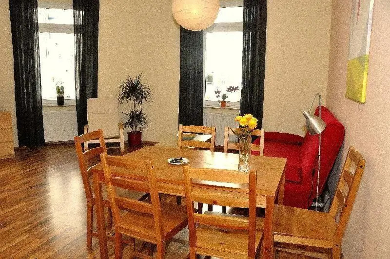 Neustadt-Fewo-zentral-guenstig-L6