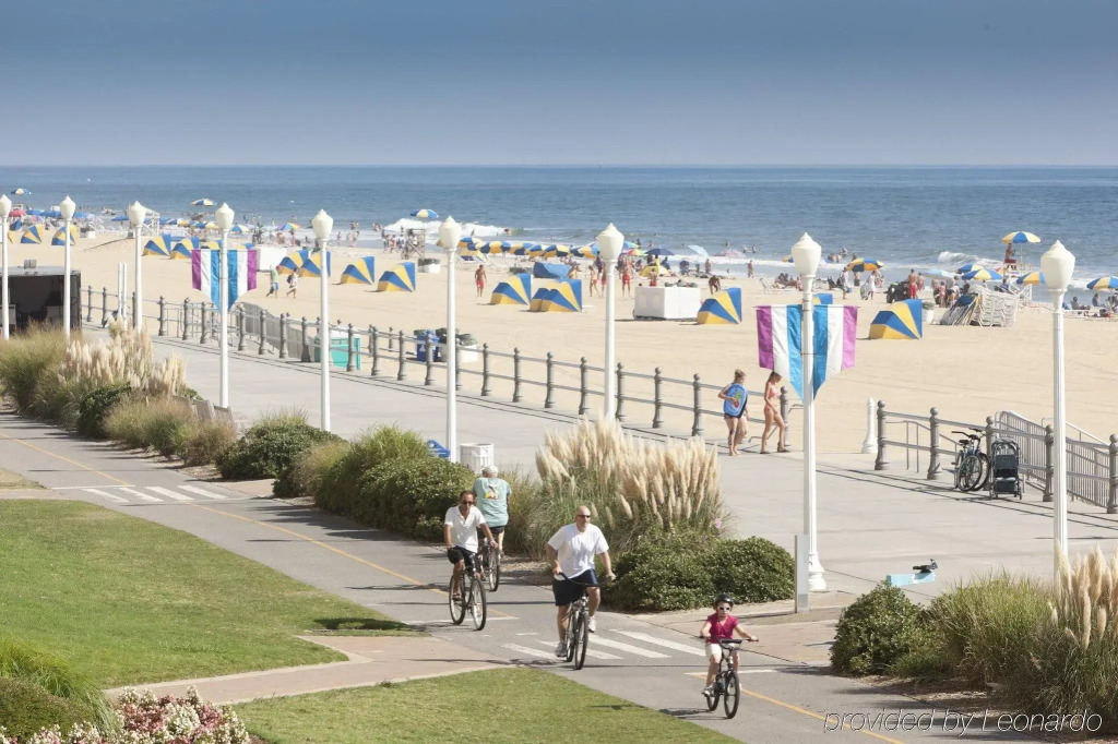 Country Inn & Suites by Radisson, Virginia Beach Oceanfront
