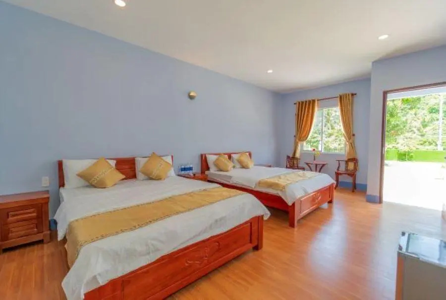 Bungalow Hotel