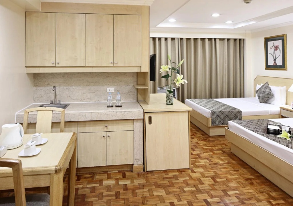 Manila Lotus Hotel