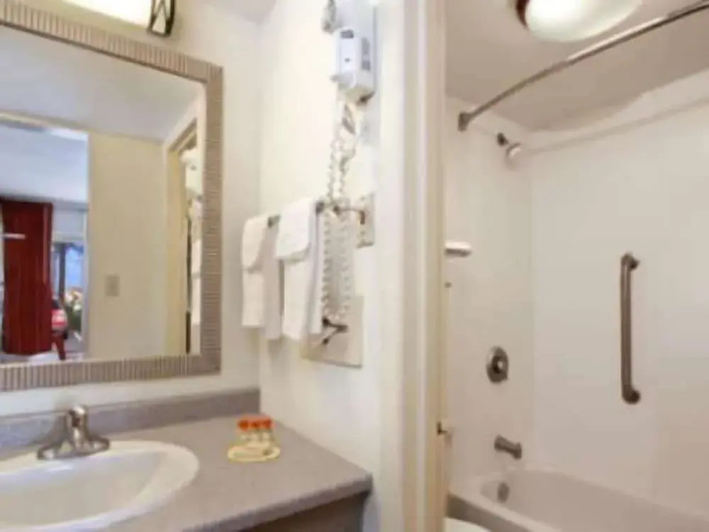 Travelodge Fredericksburg South