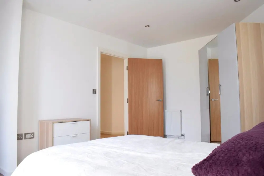 Bright and Spacious Apartment near London Bridge