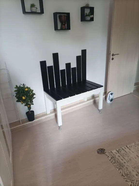 ART APARTMENT GERI 2 ,with a terrace,space for bikes,free parking&wi-fi