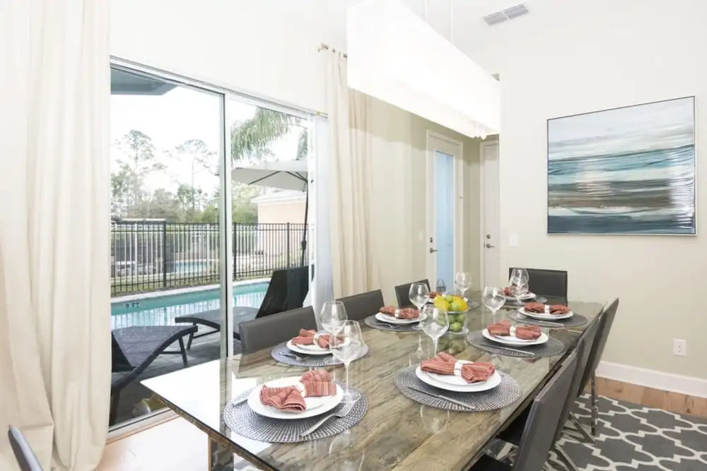 Five Suites Luxury Home RE1492