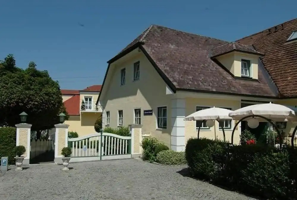 Hotel Biedermeier Hof