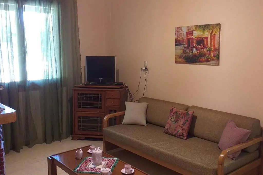Cozy house close to center