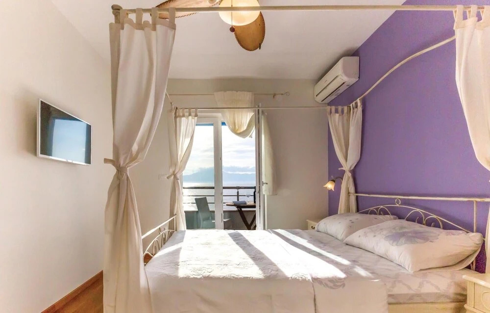Four-Bedroom Holiday Home In Brist