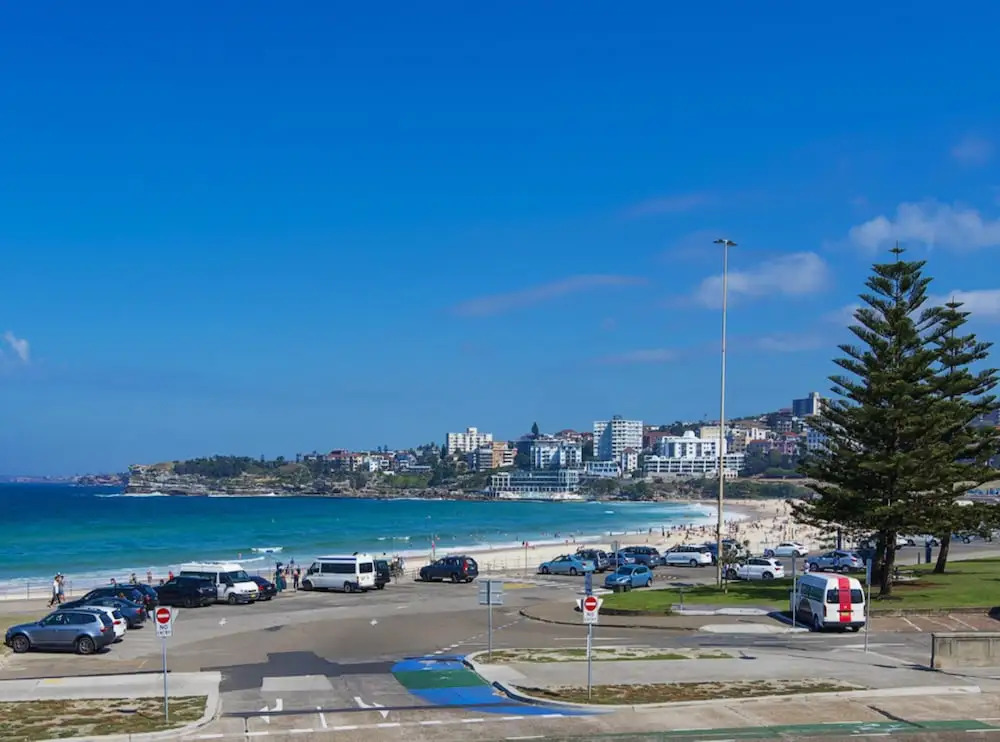 Bondi Beachfront (I719)