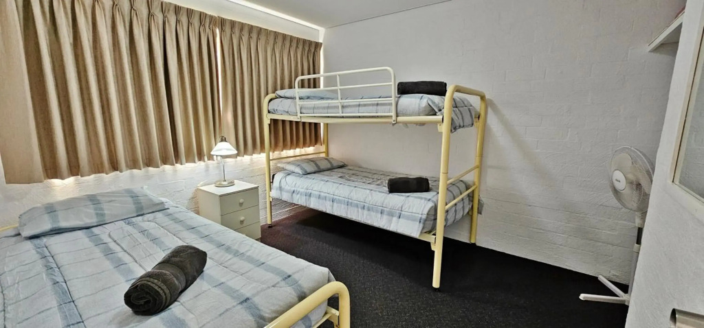 Riverview Holiday Apartment 6 - Kalbarri WA