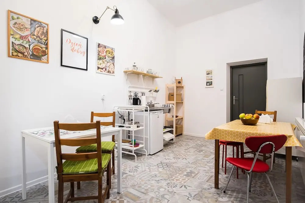 HOSTEL "likeHOME"