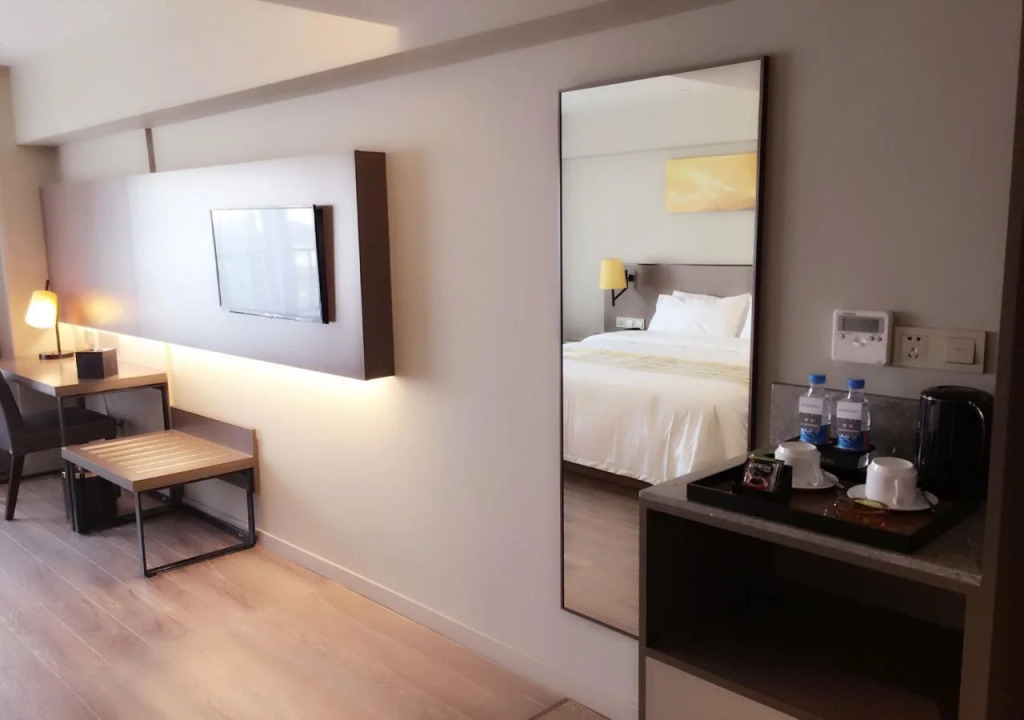 Home Inn Plus Shunde Daliang Bus Station