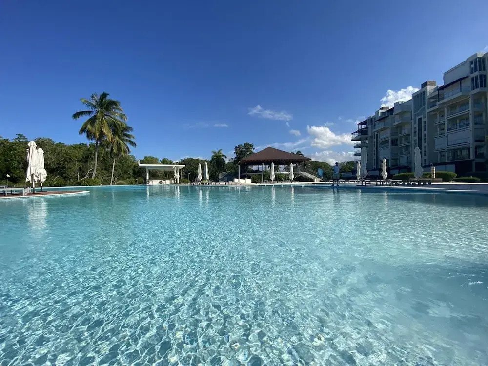 Georgeus 4BR Apartment at Blue Jacktar