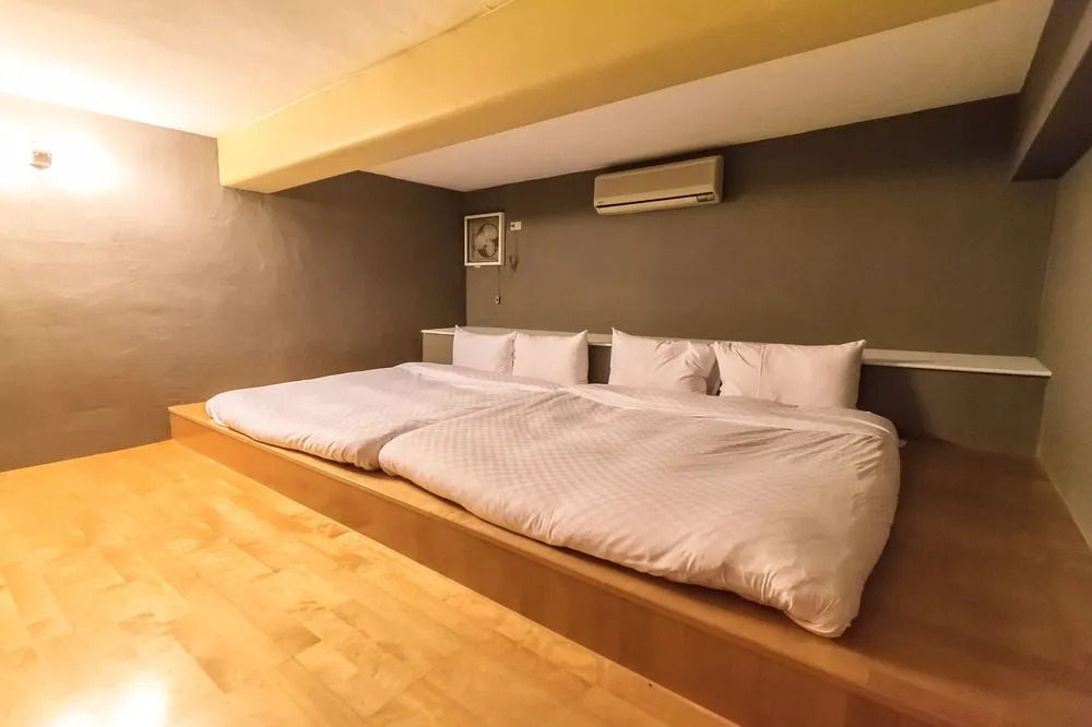 Goldmine Hotel