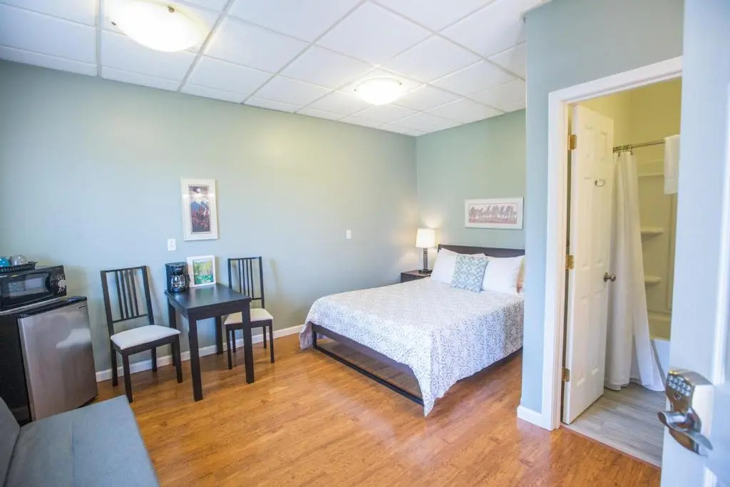 Trailhead Lodging