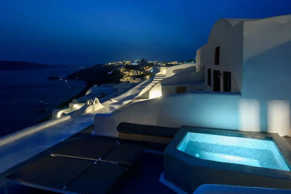 Ianthe Apartments & Villa