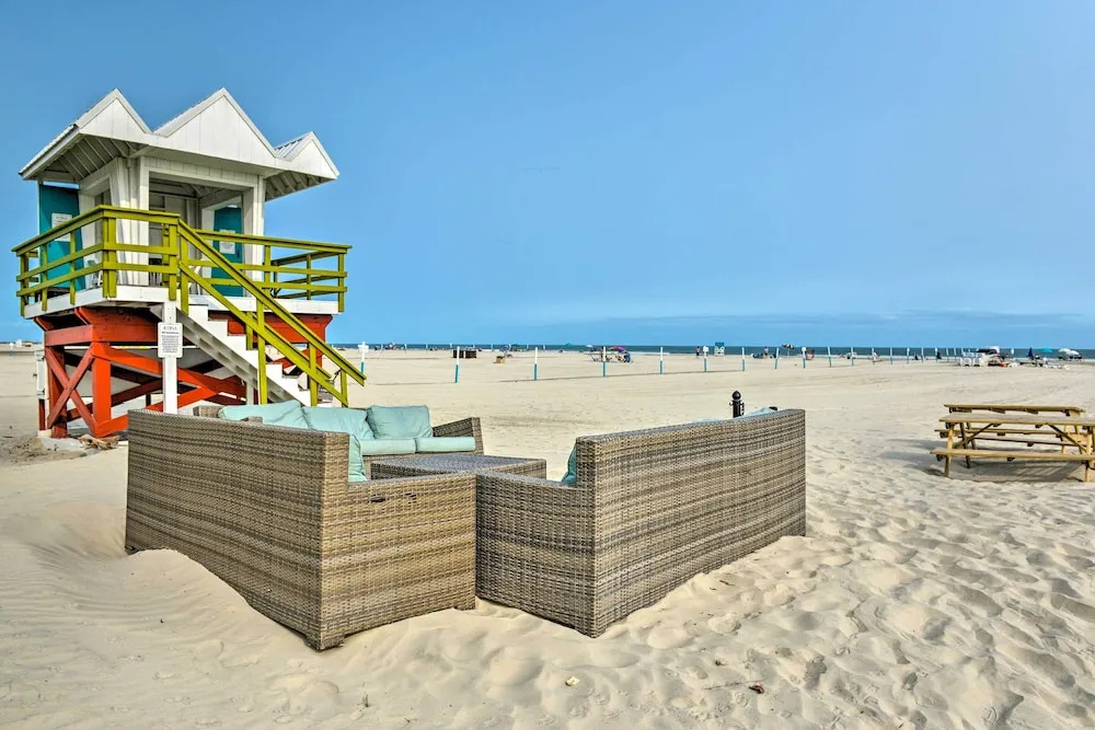 Private Beach Access: Wildwood Crest Retreat
