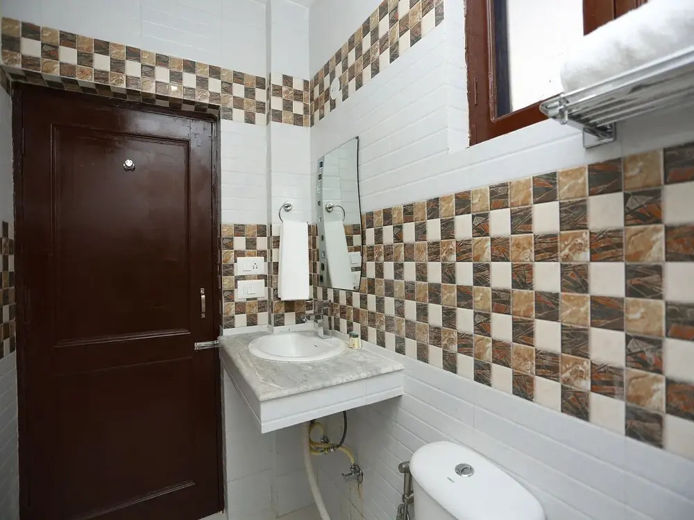 OYO 33407 Hotel Ashiana