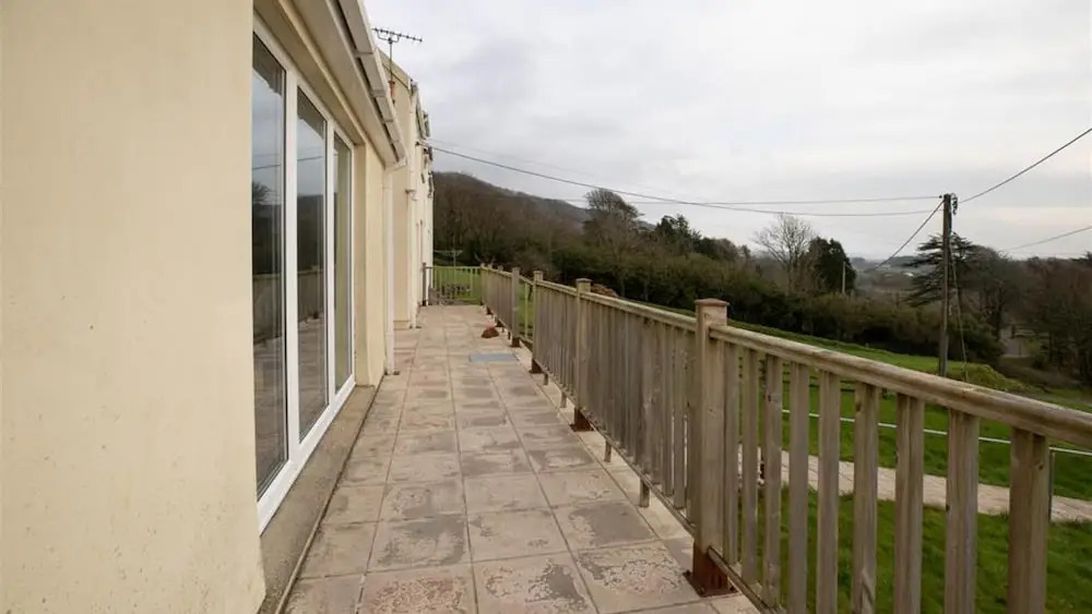 Llanmiloe Bach 2
