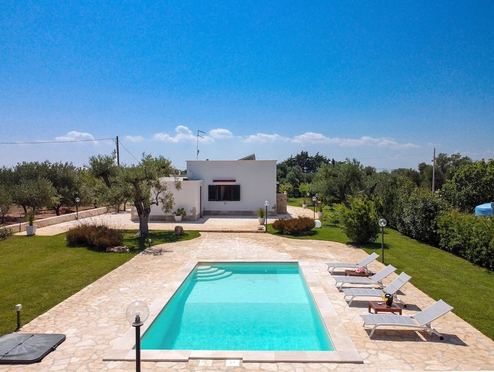 2077 Villa Giordano by Perle di Puglia