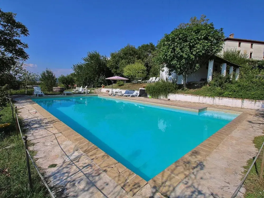 Attractive apartment in old farmhouse on the estate with pool