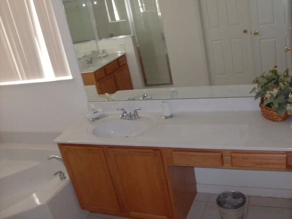 Have a great vacational experience in this 6 bedroom house