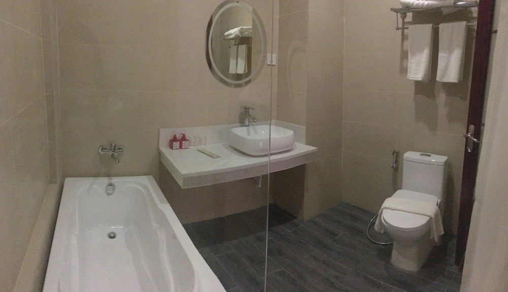Green Rose Hotel