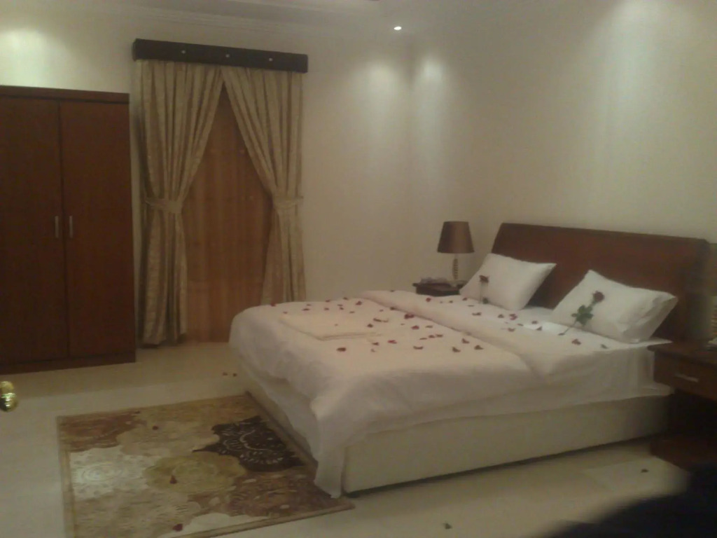 Towlan Hotel Suites 1