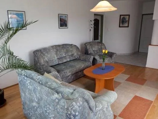 Flora Villa