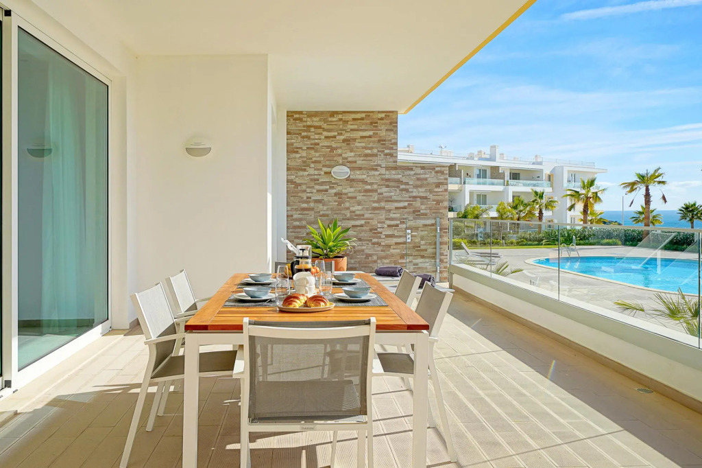 Luxury Lagos Apartment by Ideal Homes