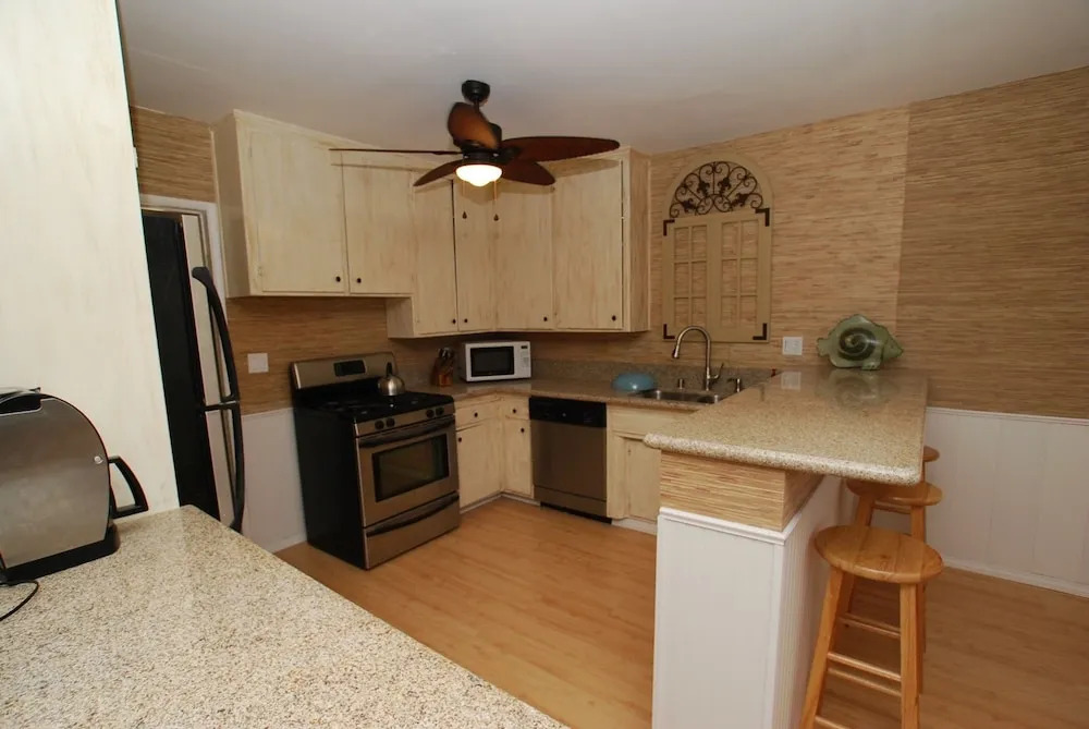 W Balboa 1 (68257) - 4 Br townhouse by RedAwning