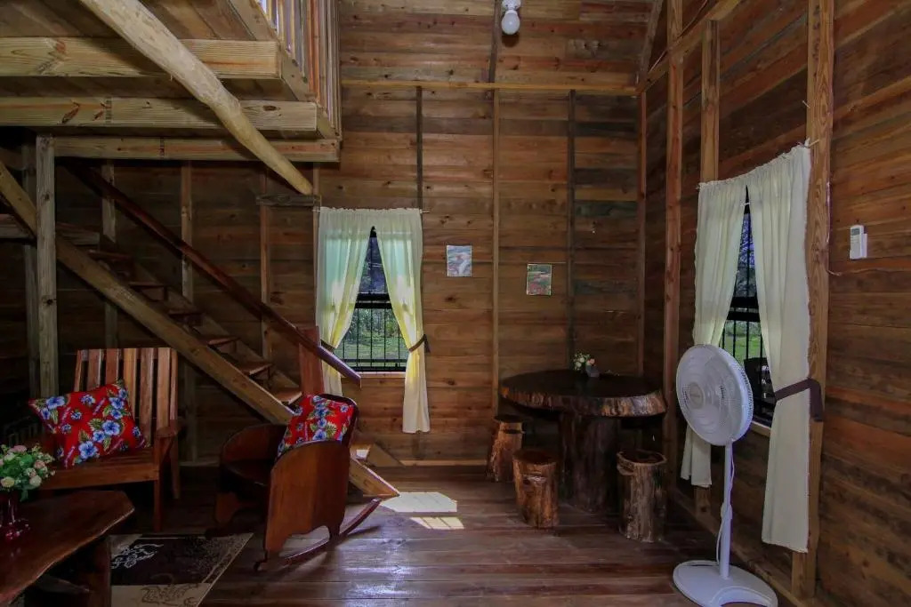 Pilgrims Paradise Cabin 2