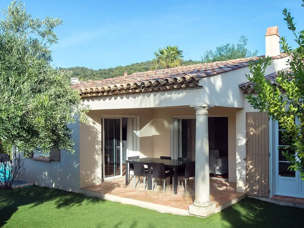 Detached Villa With Swimming Pool, Only 1 km. From the sea