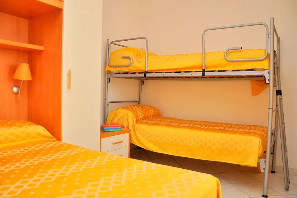 Lovely Flat With Side sea View and Swimming Pool