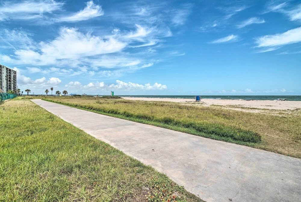 Seaside Corpus Christi Condo at The Villa del Sol