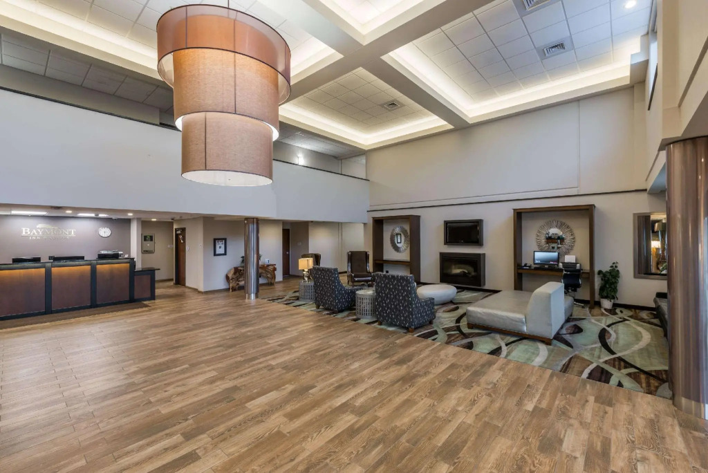 Baymont Inn and Suites - Bellevue