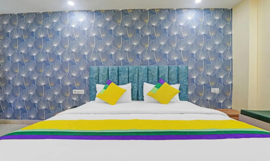 Itsy Hotels Royal Galaxy - 3 km From Sangam