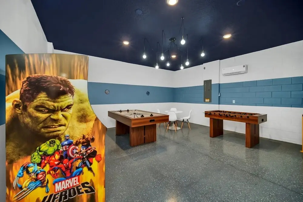 Luxury Villa SOUTH Facing Pool No Rear Neighbors Themed rooms theatre & Game Room #8SO8956