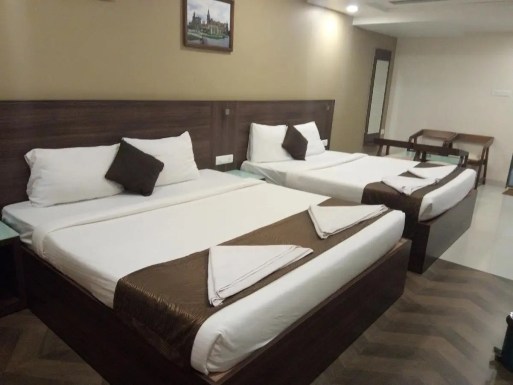 HOTEL SHRINGAR PALACE