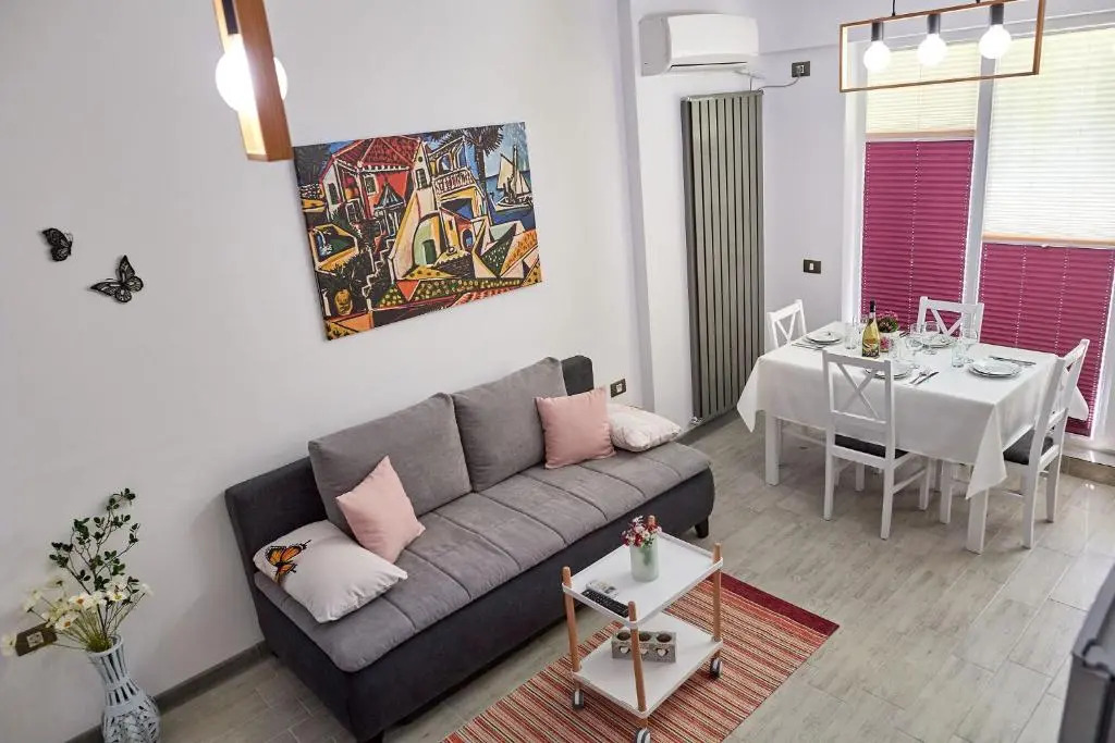 Purple Pearl Apartments Spa n Pool Beach resort
