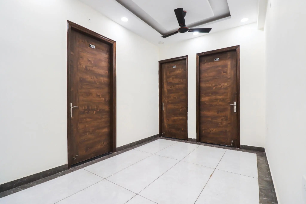 Collection O Green Leaf Residency
