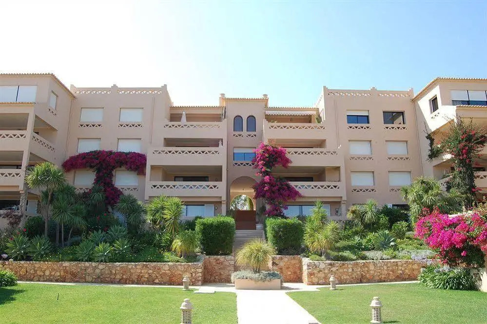 Apartamentos Turísticos Buganvilia