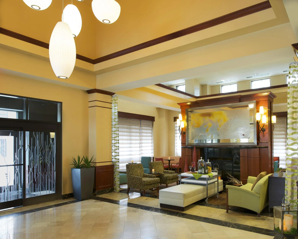 Hilton Garden Inn Virginia Beach Town Center
