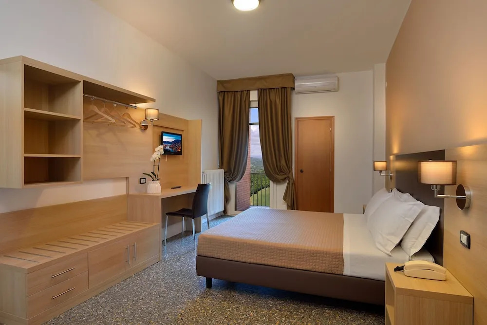 Hotel Piero Della Francesca