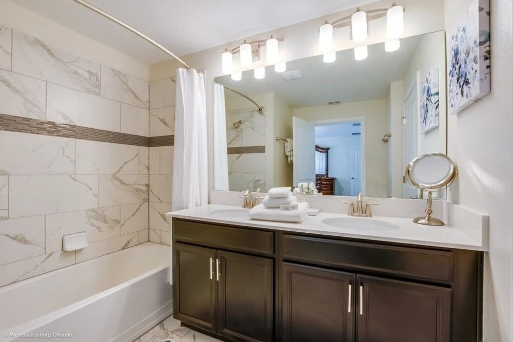 Luxury New Champions Gate 4 Bedroom 4 Townhouse by Redawning