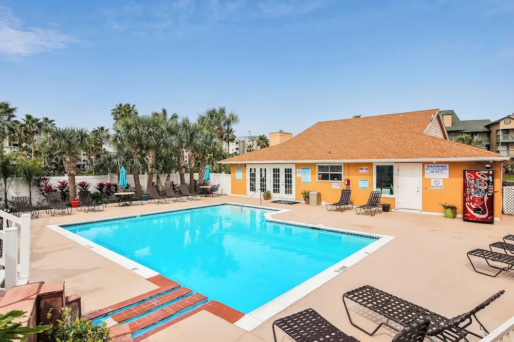 Babe's Place by Ryson Vacation Rentals
