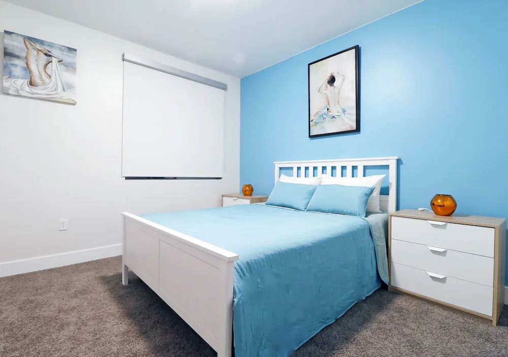 Hollywood Walk of Fame Apartments