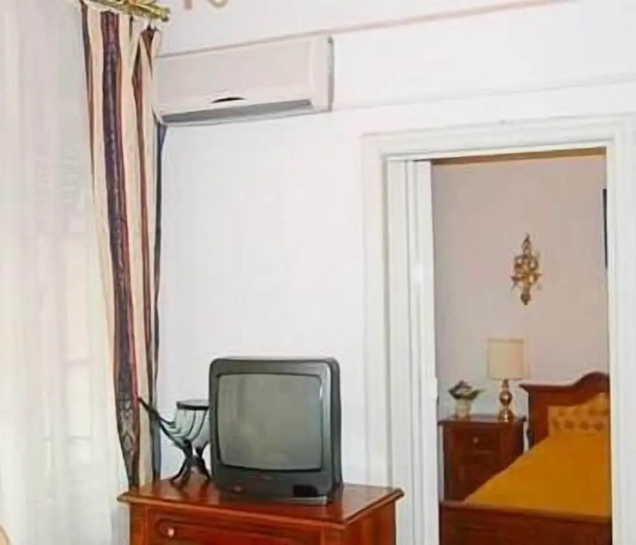 Hotel Carpati Imparatul Romanilor