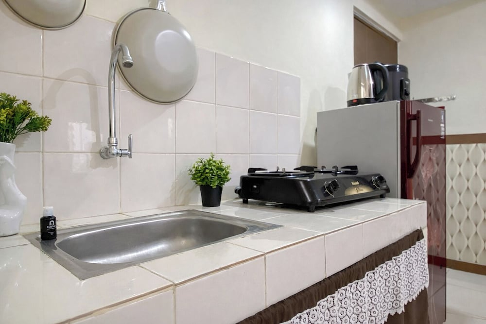 Cozy With Contemporary 2Br Space At Apartment Bogor Valley