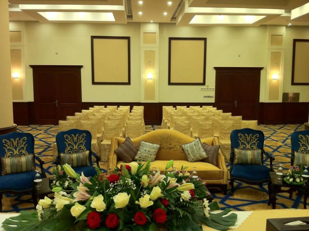 فندق فيلوران Veloran Hotel